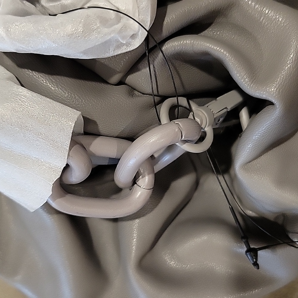 Badgley Mischka wrapped frame clutch NWT - Picture 2 of 9